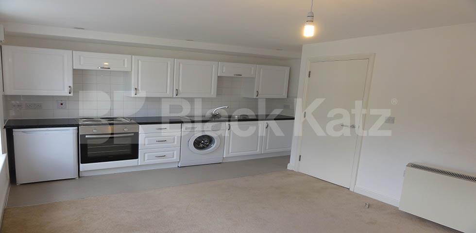 			UNDER OFFER!, 1 Bedroom, 1 bath, 1 reception Flat			 Chalton Street, CAMDEN